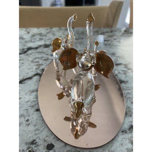 Vtg Clear Glass Elephants With Baby Figurine Gold Trim & Mirror 6x4x3 Trunks Up - Picture 5 of 7